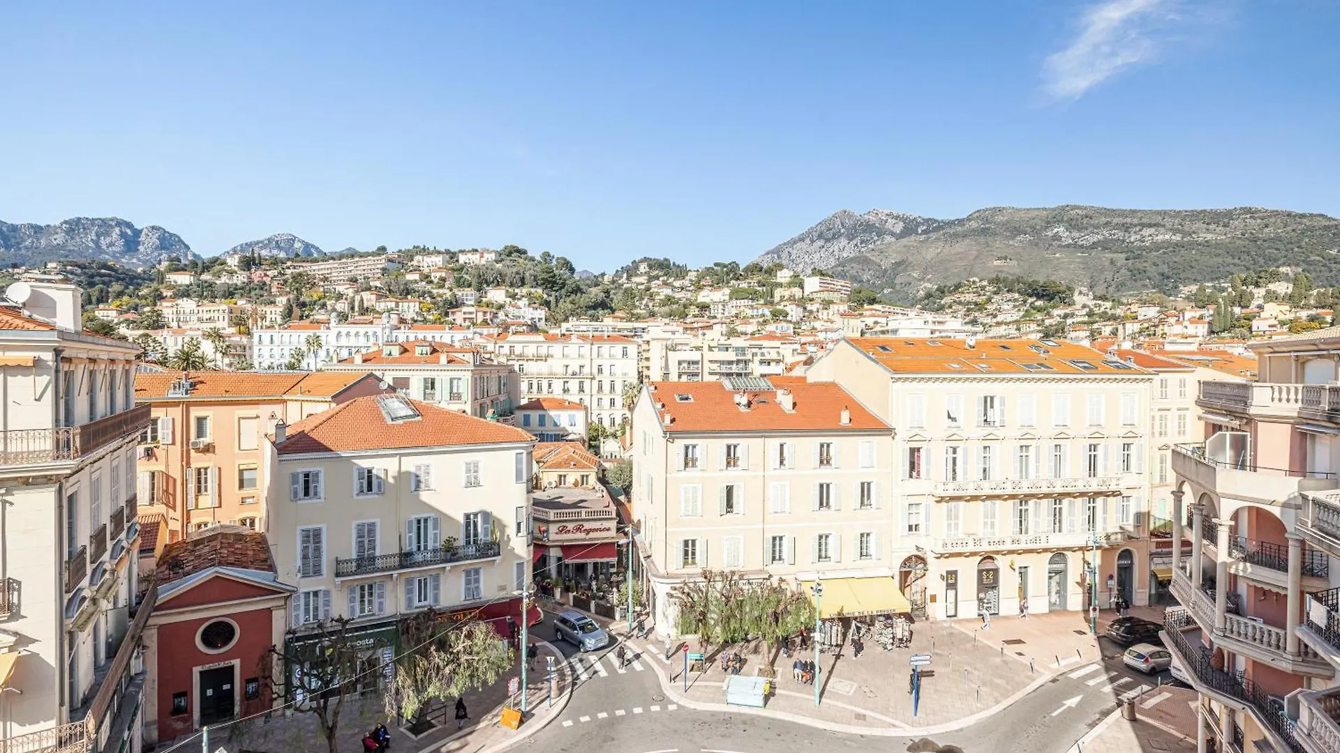 Victoria Bergamote Attic - Happy Rentals Menton 0*,  France
