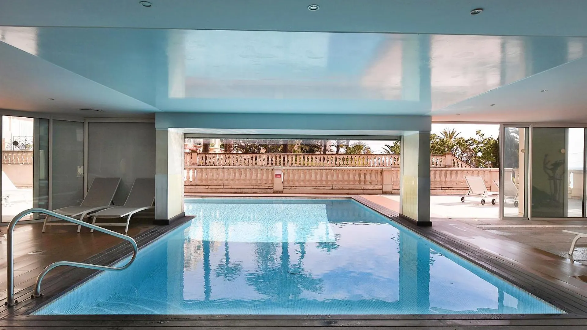 Appartement Victoria Bergamote Attic - Happy Rentals Menton France