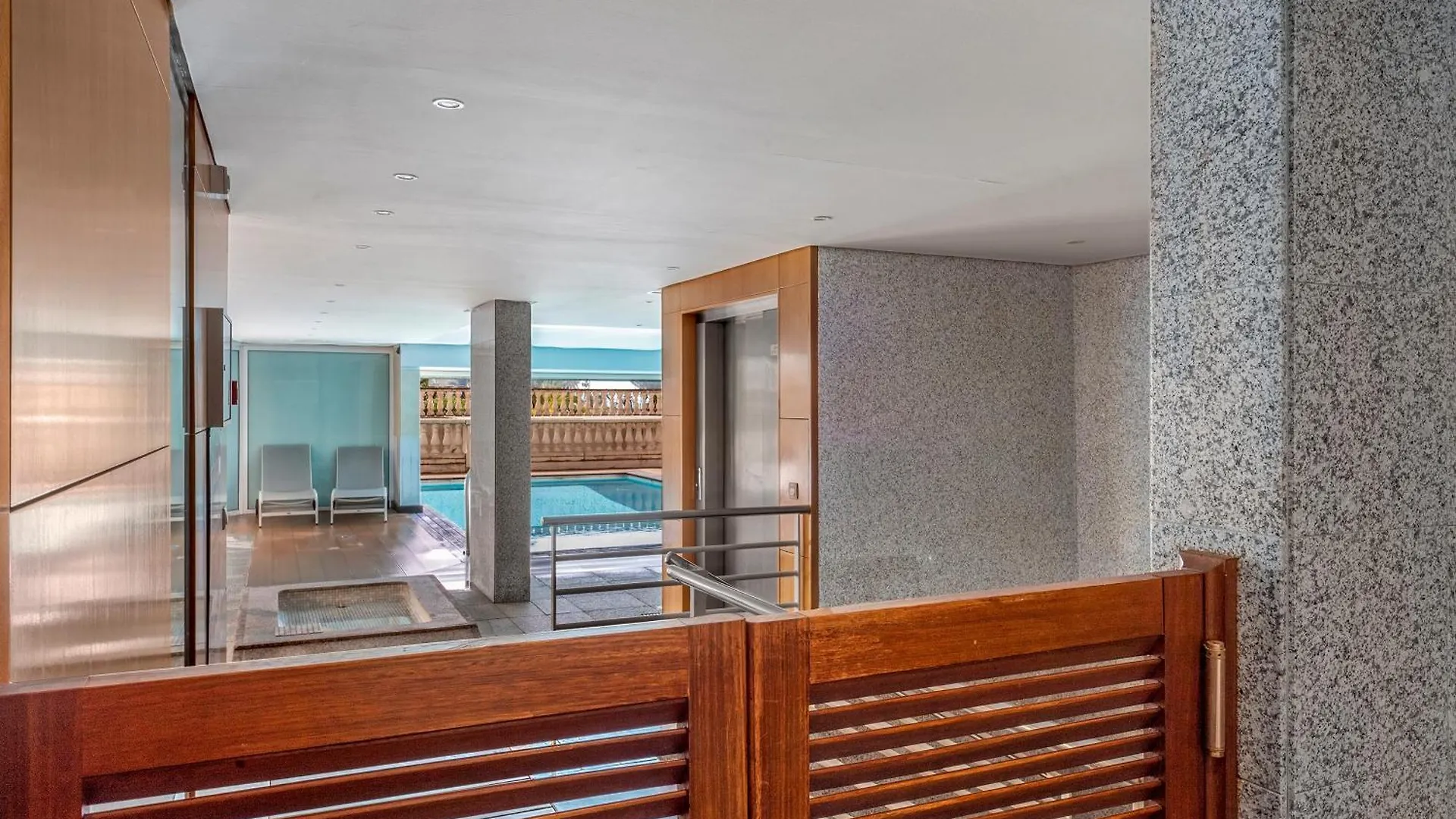 Victoria Bergamote Attic - Happy Rentals Mentona 0*,  Francja